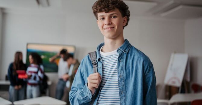 How Life Transition Therapy Can Help Your Teen Navigate Big Changes